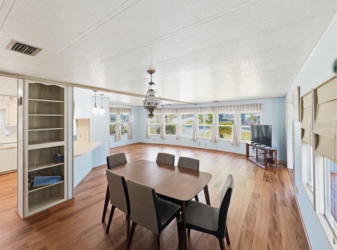 CONTINENTAL CAMPER RESS INC - Residential