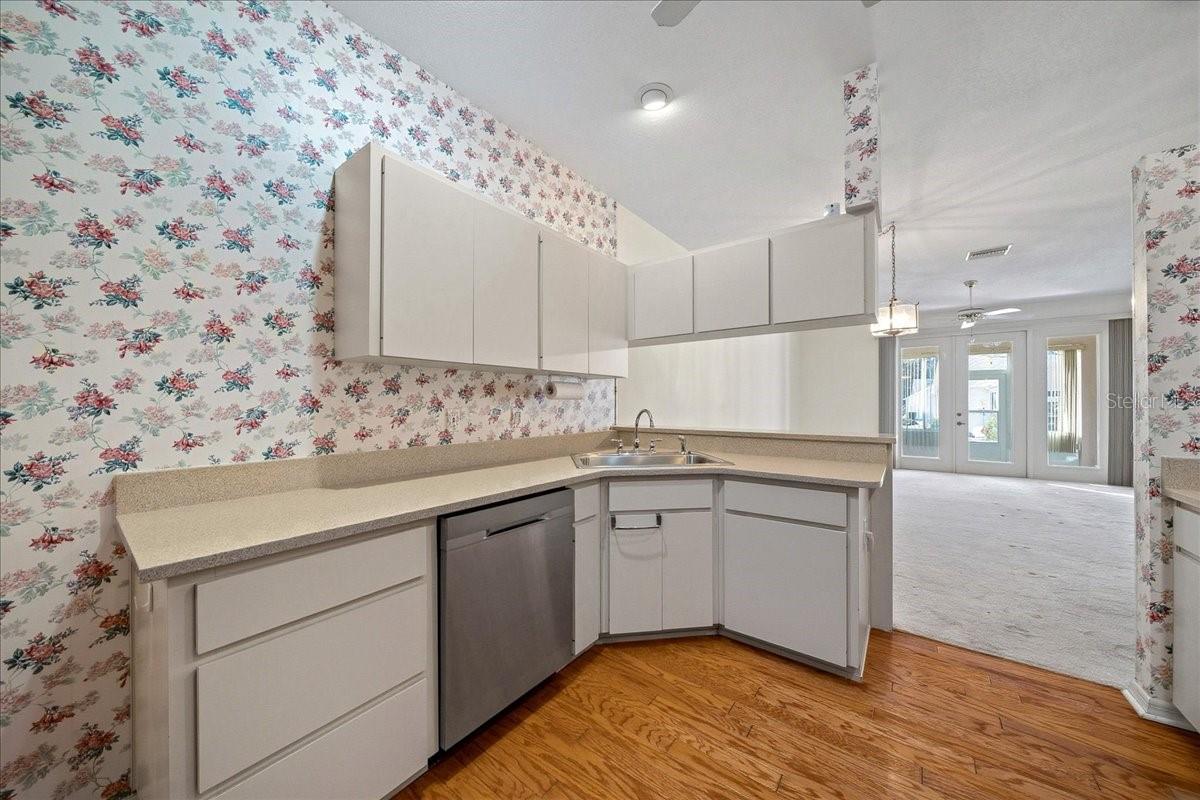 ROYAL OAKS FIRST ADD - Residential