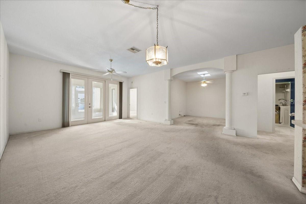 ROYAL OAKS FIRST ADD - Residential