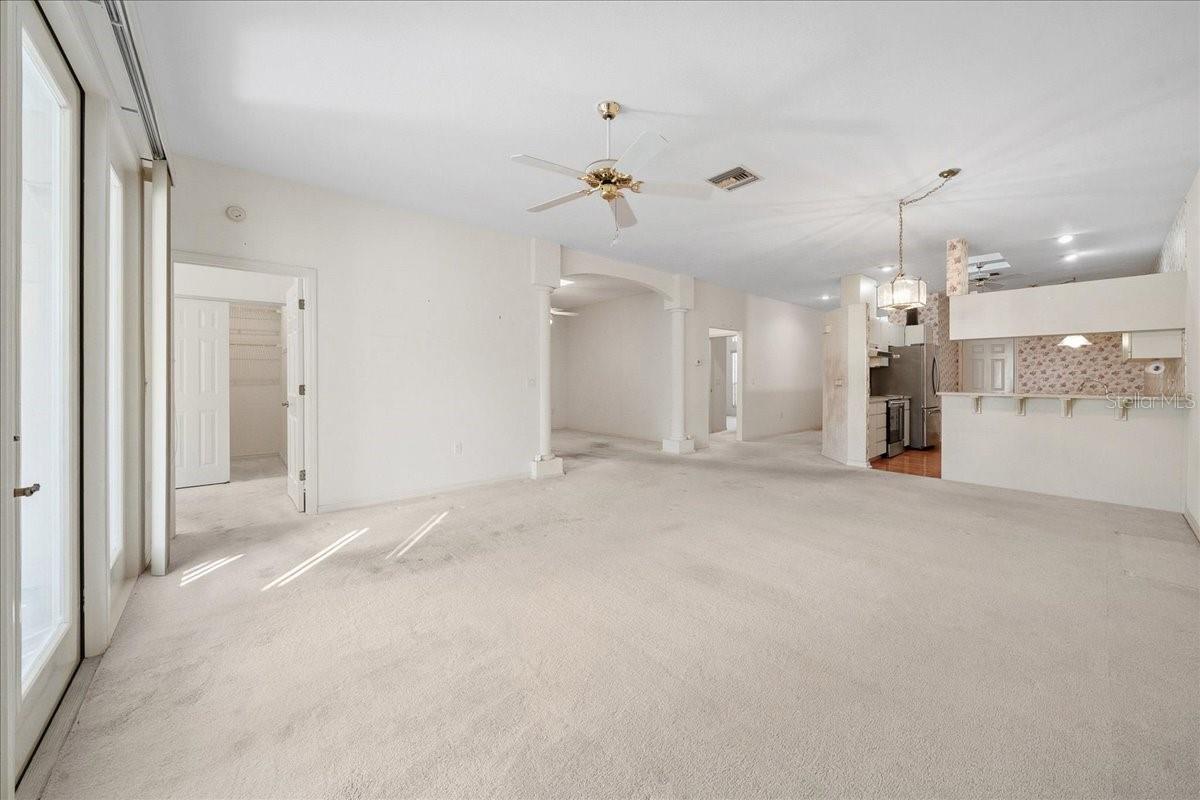 ROYAL OAKS FIRST ADD - Residential