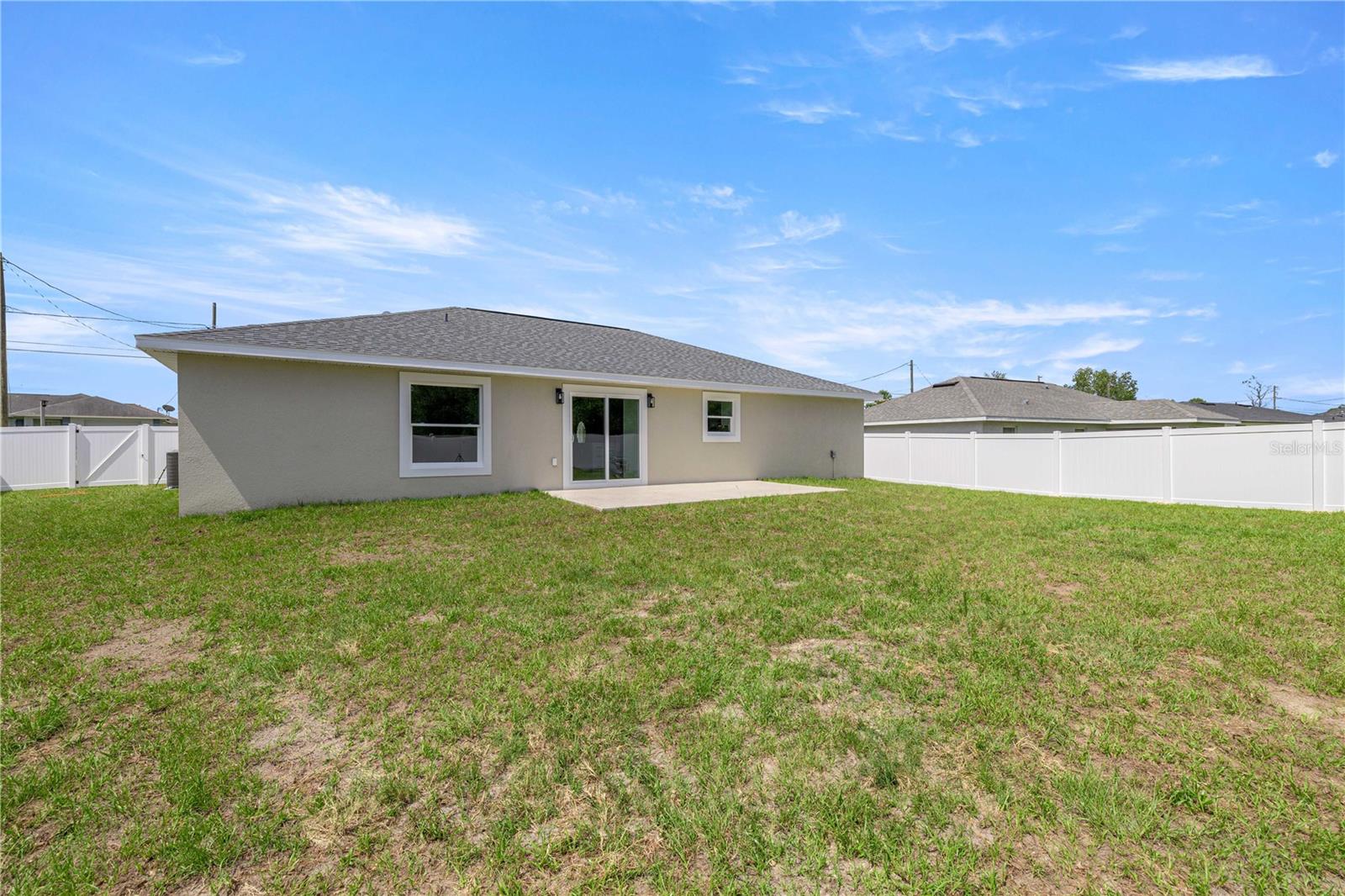 SILVER SPRINGS SHORES UN 24 - Residential