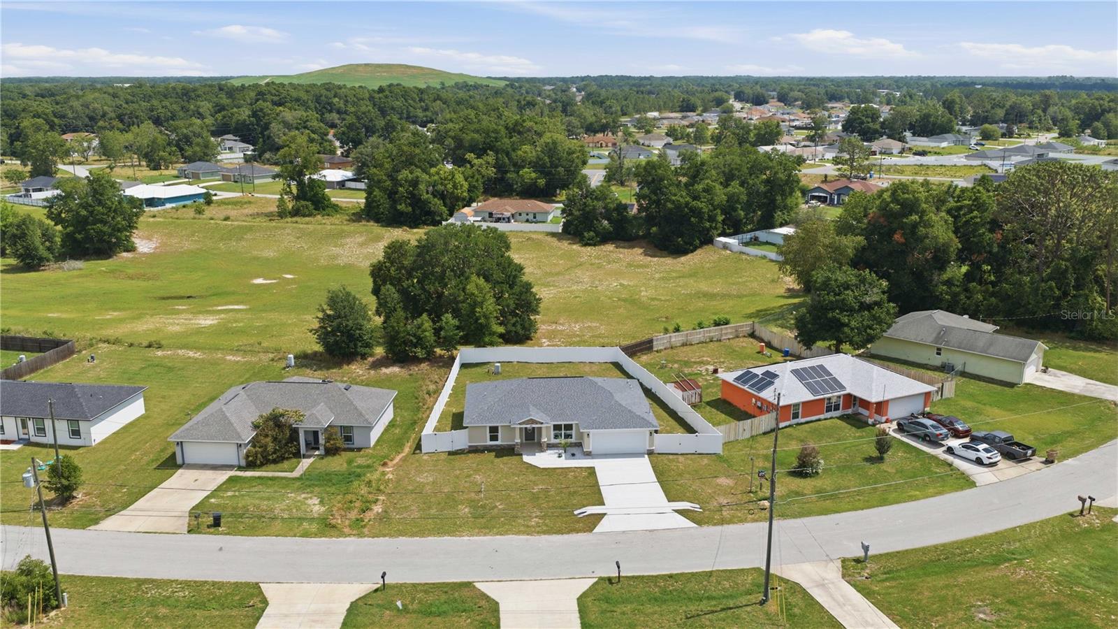 SILVER SPRINGS SHORES UN 24 - Residential