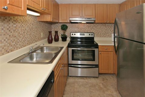 Condominium in ORLANDO FL 4269 SEMORAN BOULEVARD 7.jpg