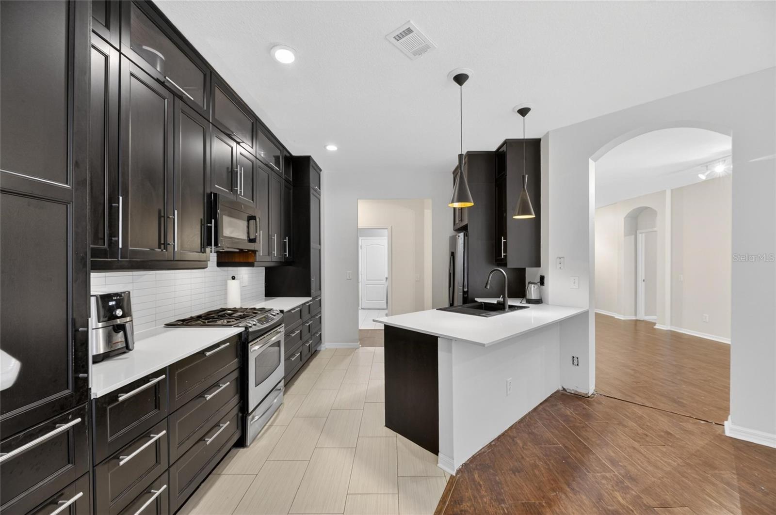 11901 NORTHUMBERLAND DRIVE