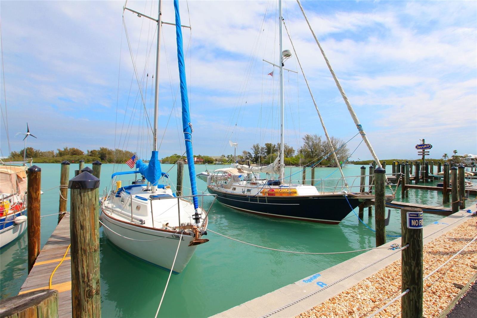 BAHIA VISTA GULF - Residential