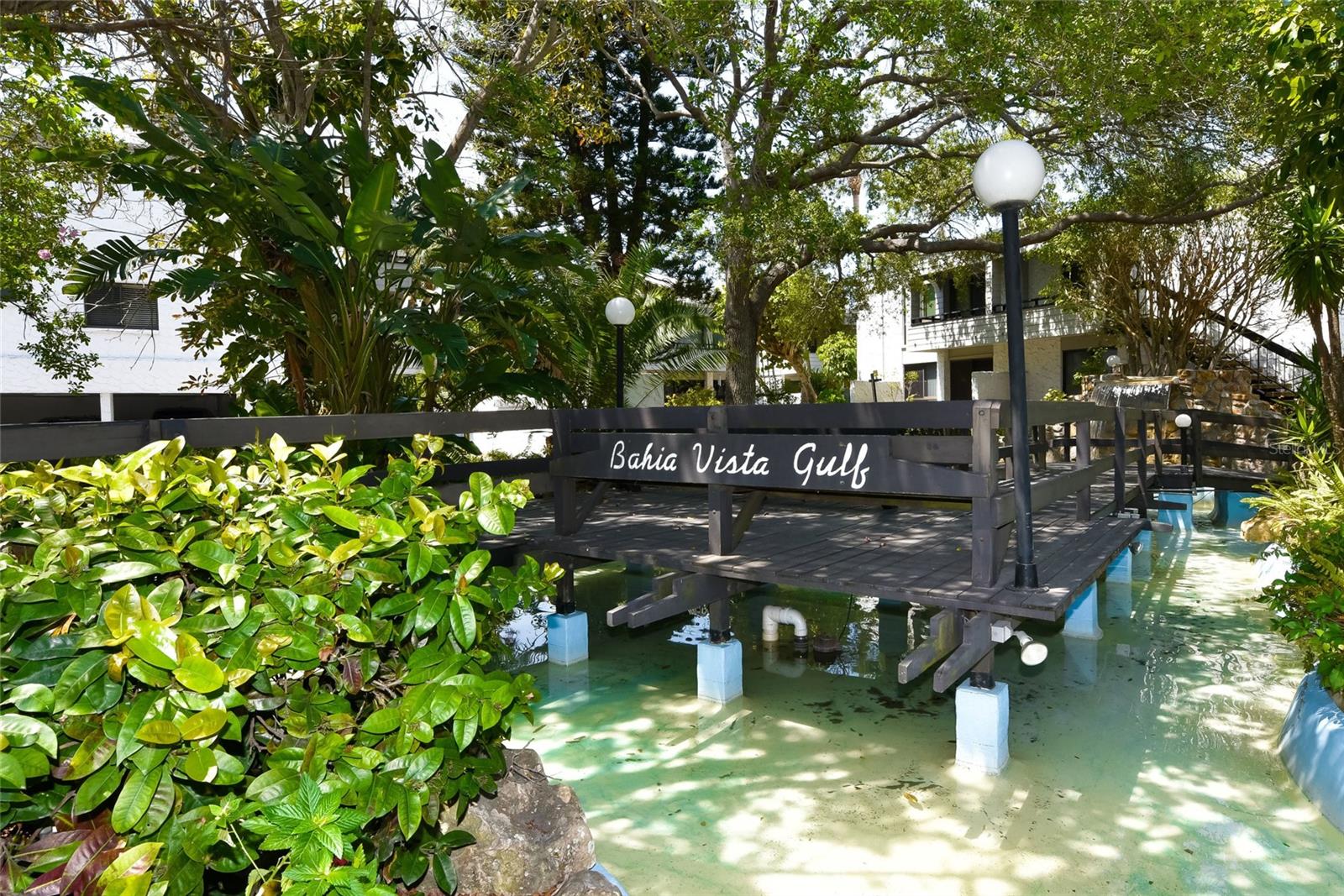 BAHIA VISTA GULF - Residential