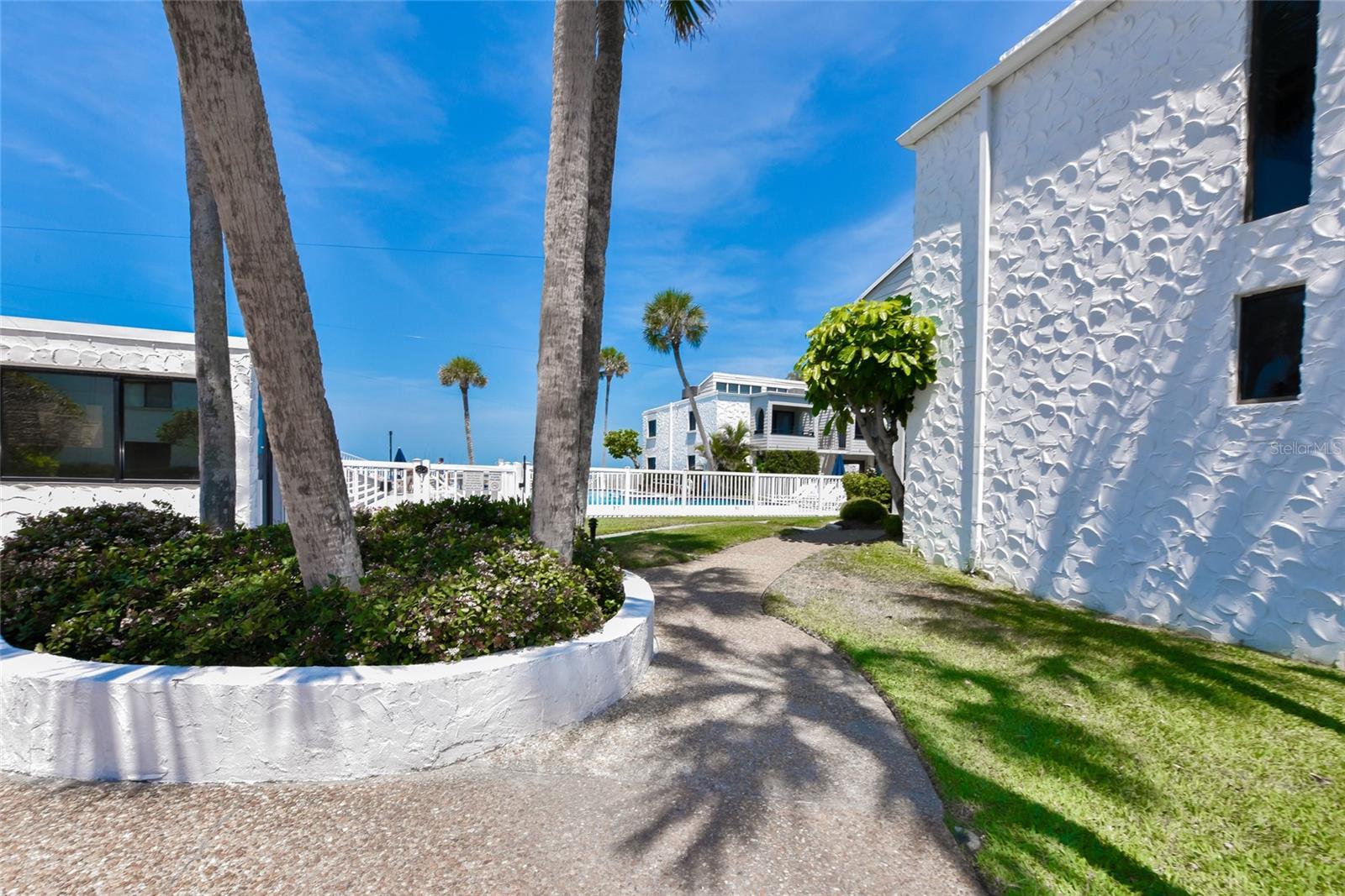 BAHIA VISTA GULF - Residential