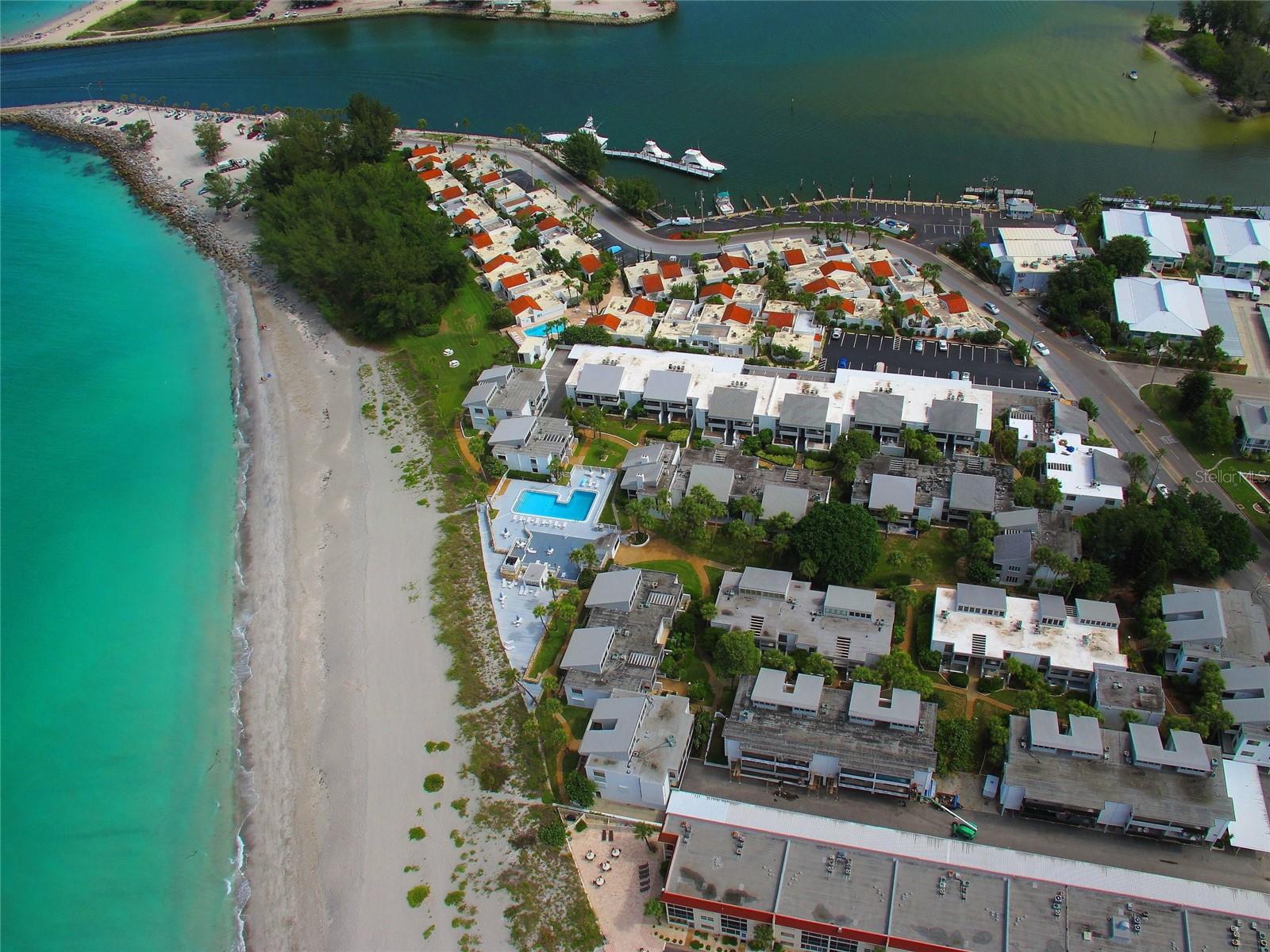 BAHIA VISTA GULF - Residential