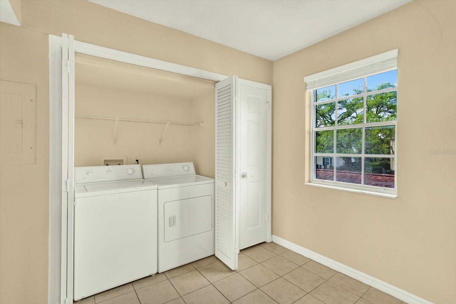 THE GRAND AT OLDE CARROLLWOOD - Residential