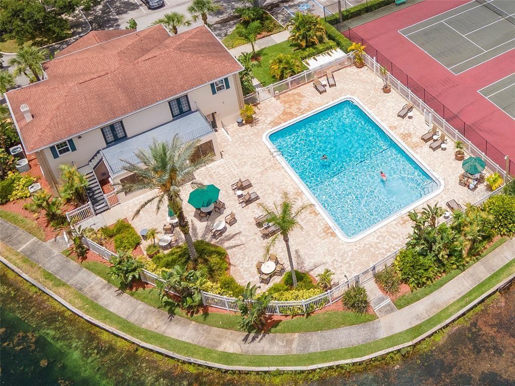 THE GRAND AT OLDE CARROLLWOOD - Residential