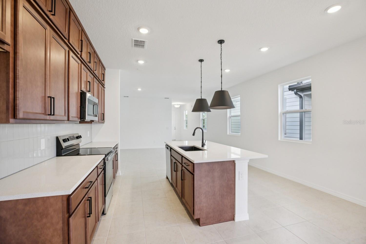 NORTHLAKE AT OVATION PHASE 2 & 3 - Residential