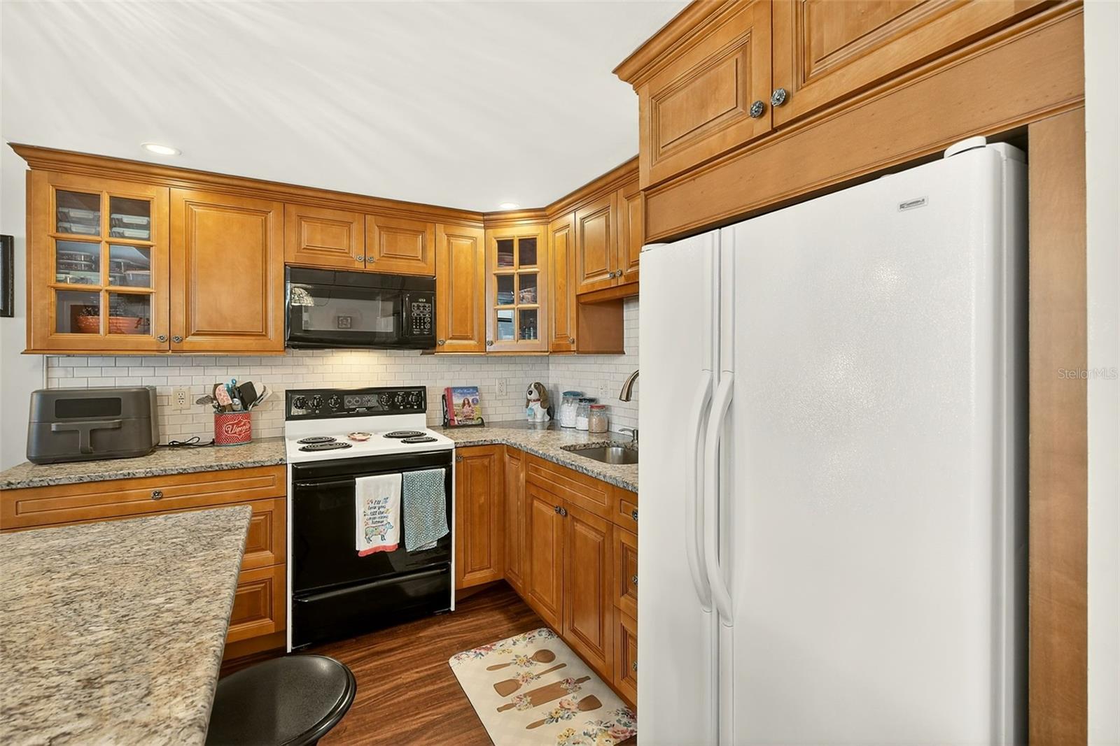 SEVILLE CONDO 8 - Residential