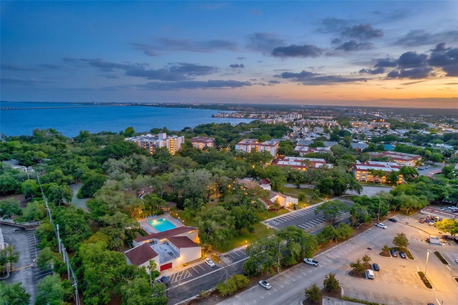 SEVILLE CONDO 8 - Residential