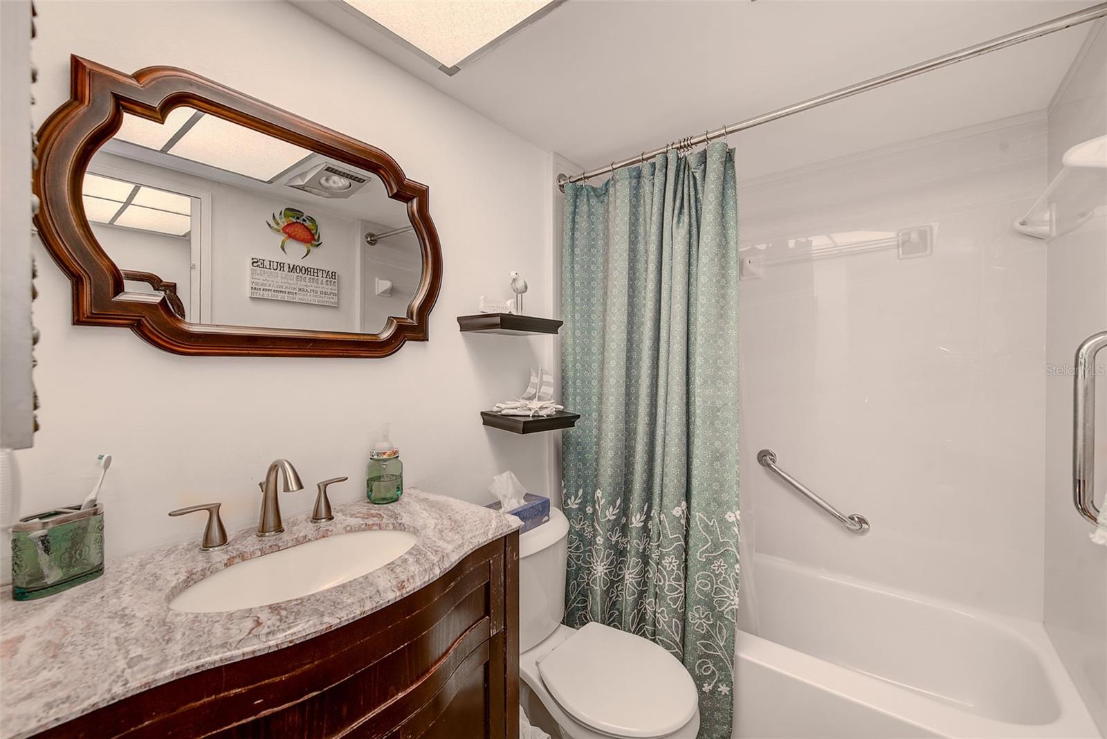 SEVILLE CONDO 8 - Residential