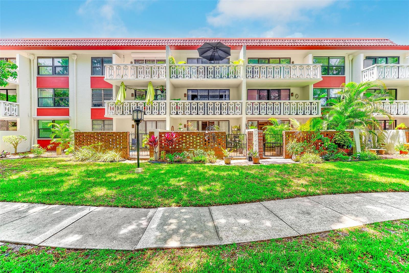 SEVILLE CONDO 8 - Residential