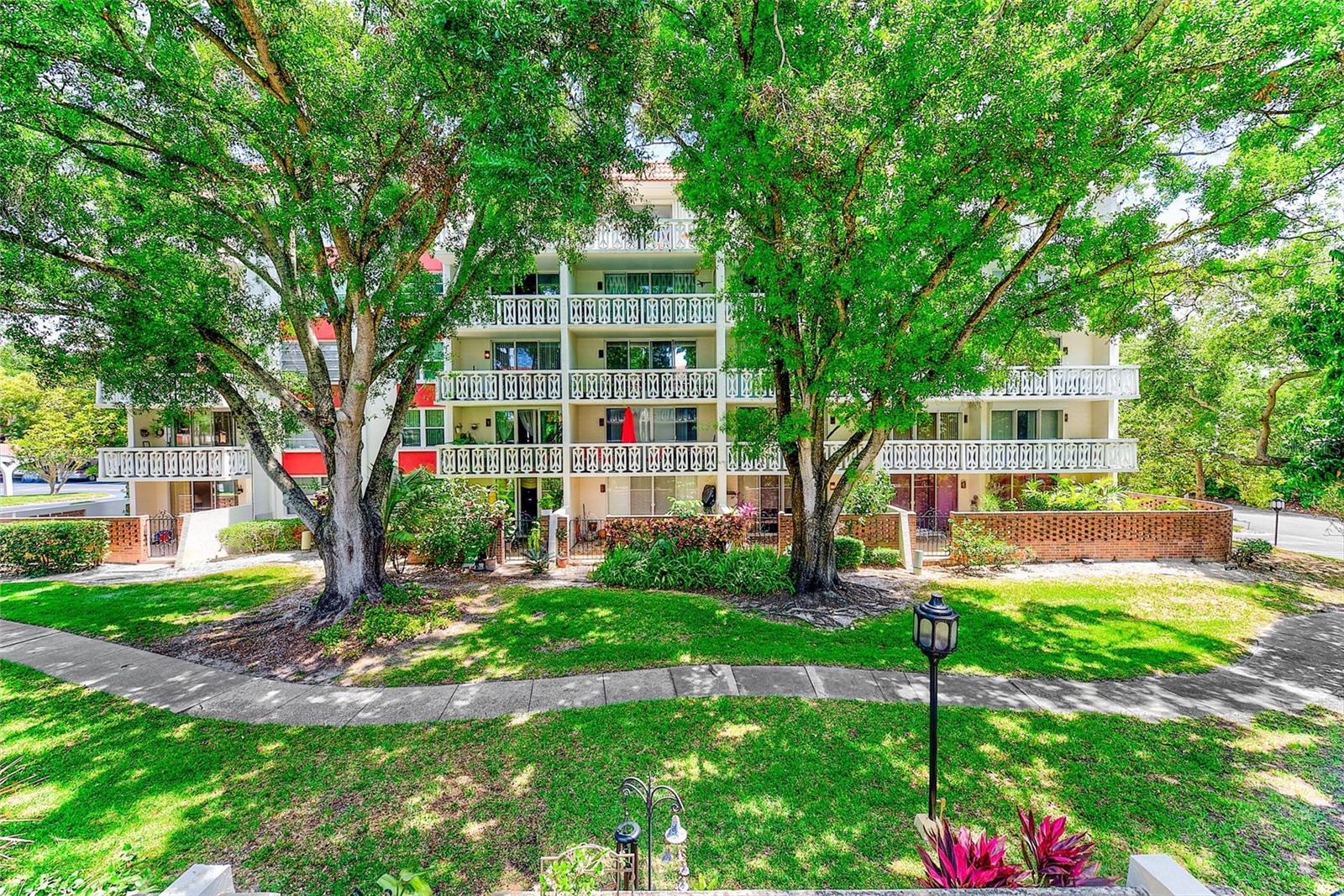 SEVILLE CONDO 8 - Residential