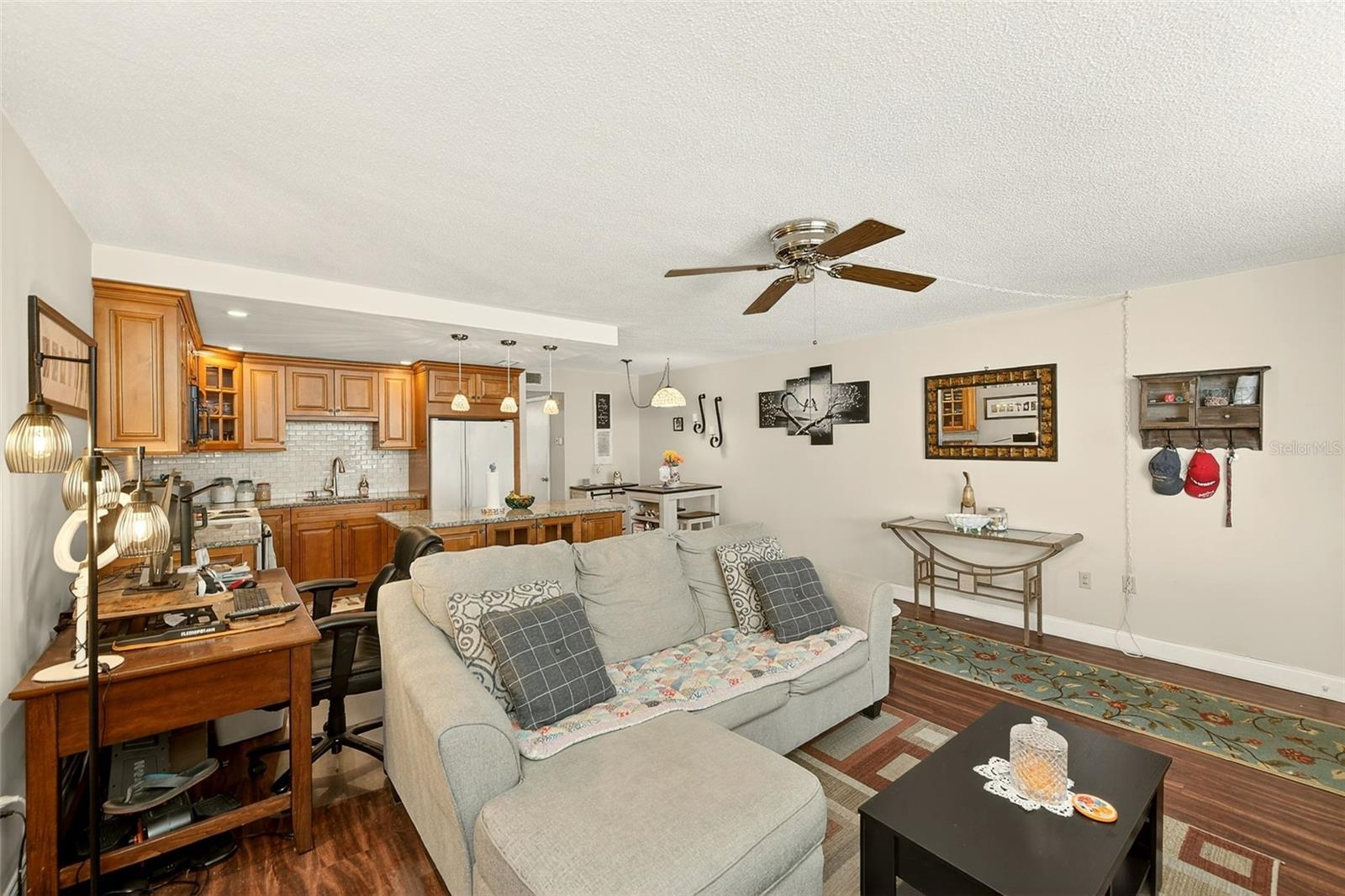 SEVILLE CONDO 8 - Residential