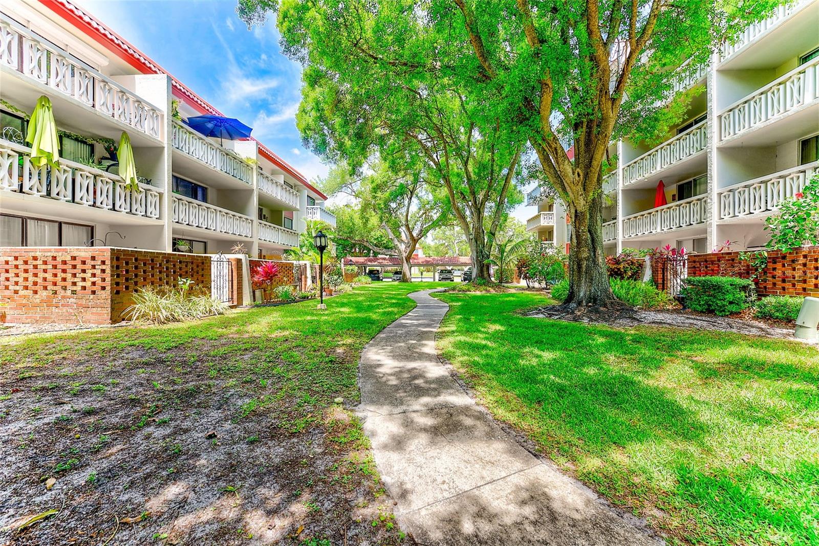 SEVILLE CONDO 8 - Residential