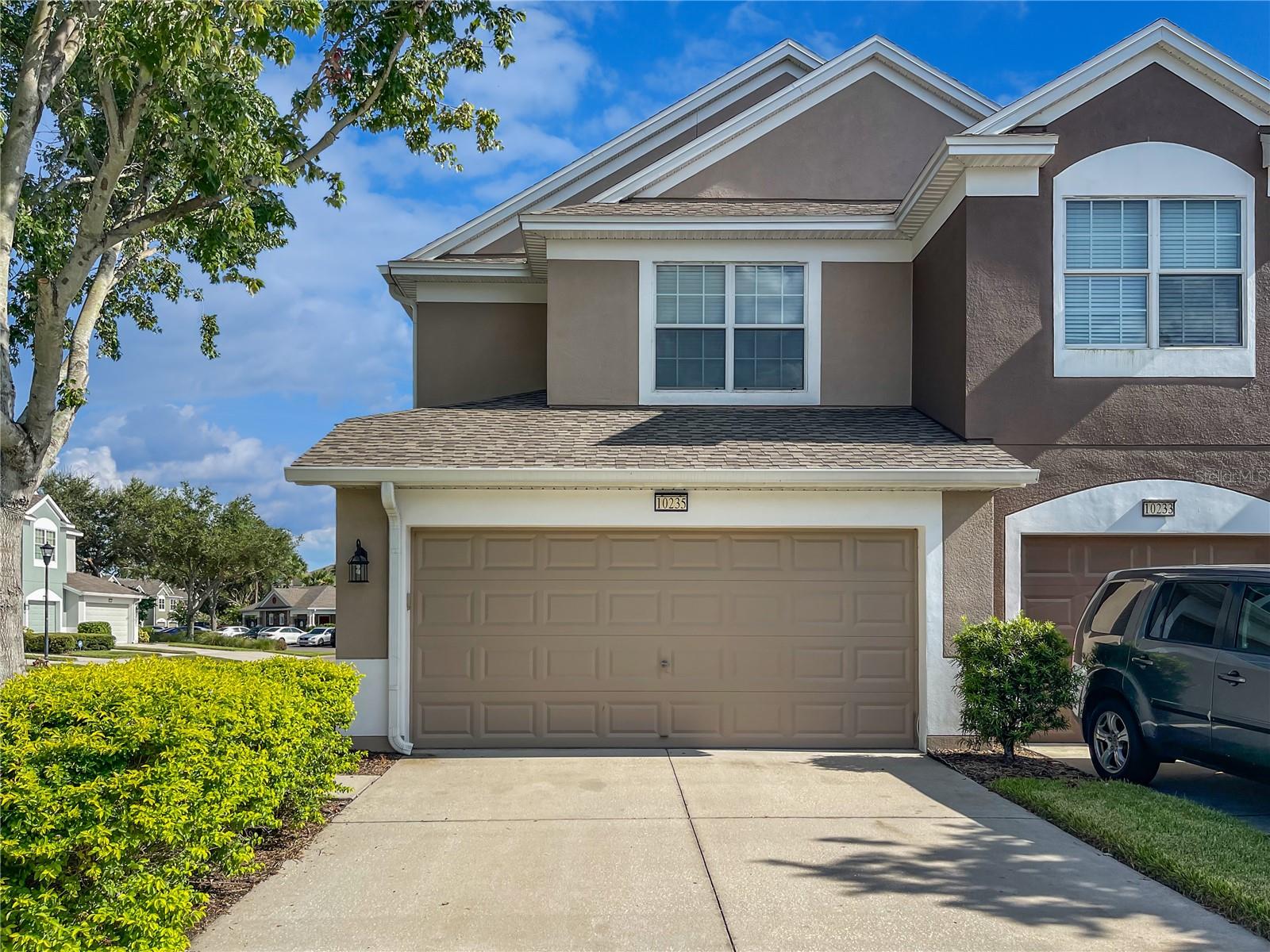 Welcome to 10235 Red Currant Ct — a beautifully maintained 3-bedroom, 2.5-bath townhome in the gated Ventura Bay community of Riverview! This community is known for it's excellent location just south of Brandon Mall and Super target is 2 minutes away. This spacious home features an open-concept living and dining area with abundant natural light, a modern kitchen with plenty of cabinet space, half bath and a private screened-in patio — perfect for relaxing or entertaining.
Upstairs, you’ll find a generous primary suite with a walk-in closet and en-suite bath, along with two additional bedrooms, a full guest bath, and a convenient upstairs laundry.
Ventura Bay residents enjoy a gated entrance, community pool, and maintenance-free living — all just minutes from shopping, dining, I-75, the Crosstown Expressway, and Brandon Mall. Easy access to Tampa and MacDill AFB. Schedule your tour today. Home is available September 1st.
