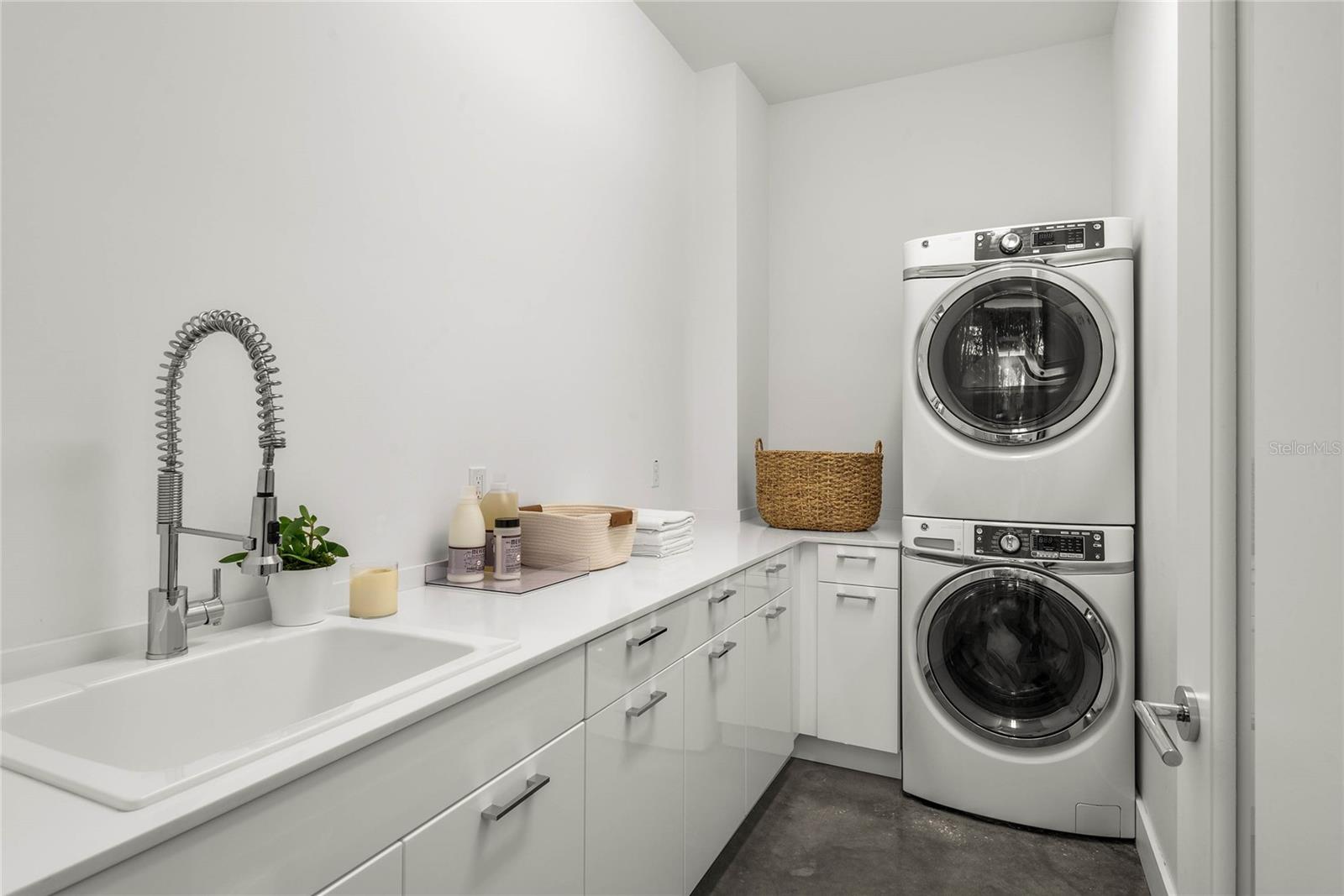 TEMPLE ESTATES - Residential