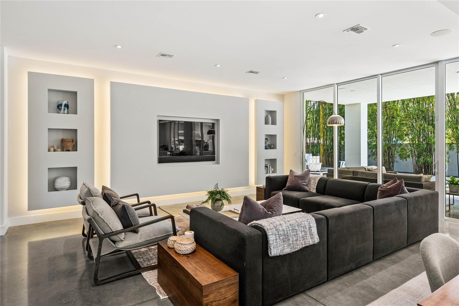 TEMPLE ESTATES - Residential