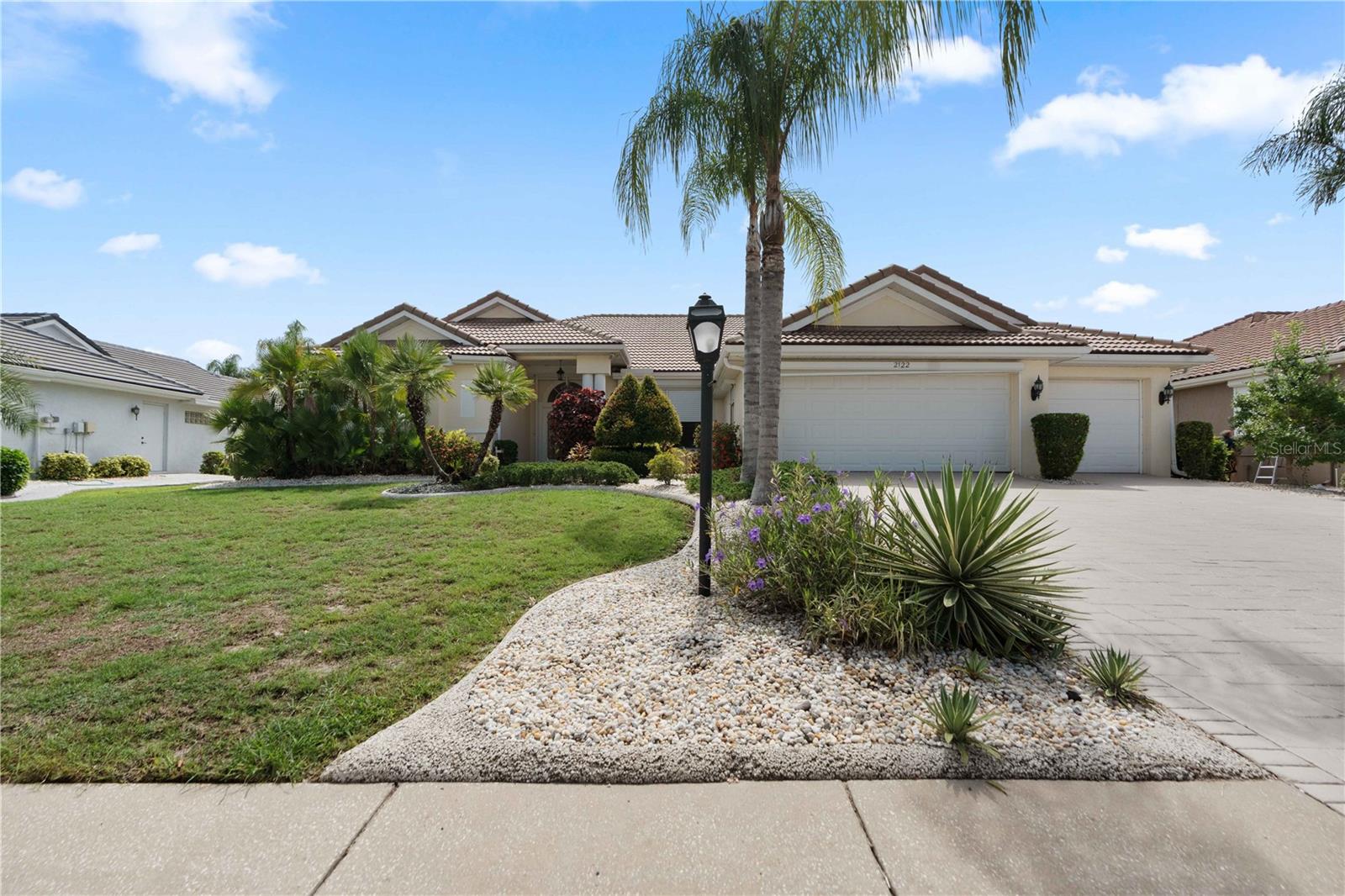 2122 PLATINUM DRIVE