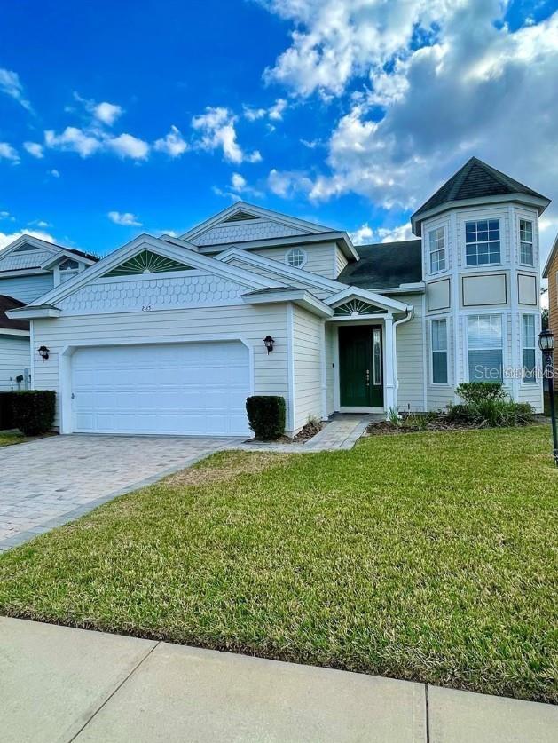 Photo of 2185 Victoria Drive, Davenport, FL 33837 (MLS # L4964467)