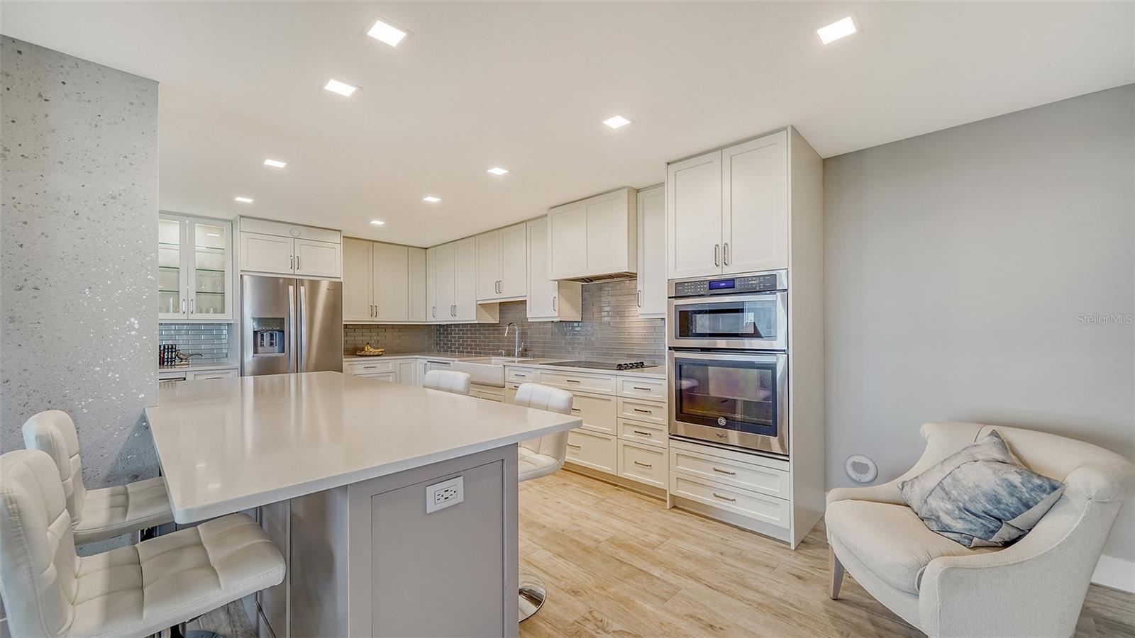 ISLANDER CLUB OF LONGBOAT - Residential