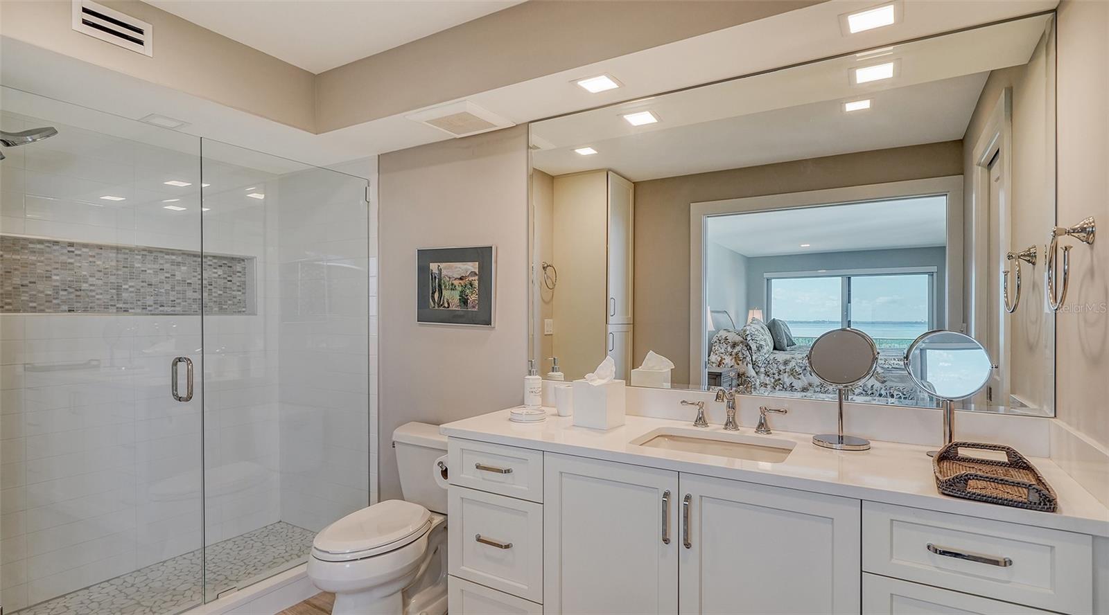 ISLANDER CLUB OF LONGBOAT - Residential