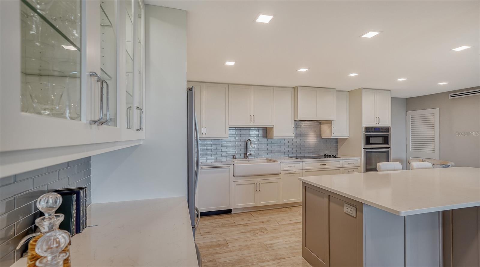 ISLANDER CLUB OF LONGBOAT - Residential