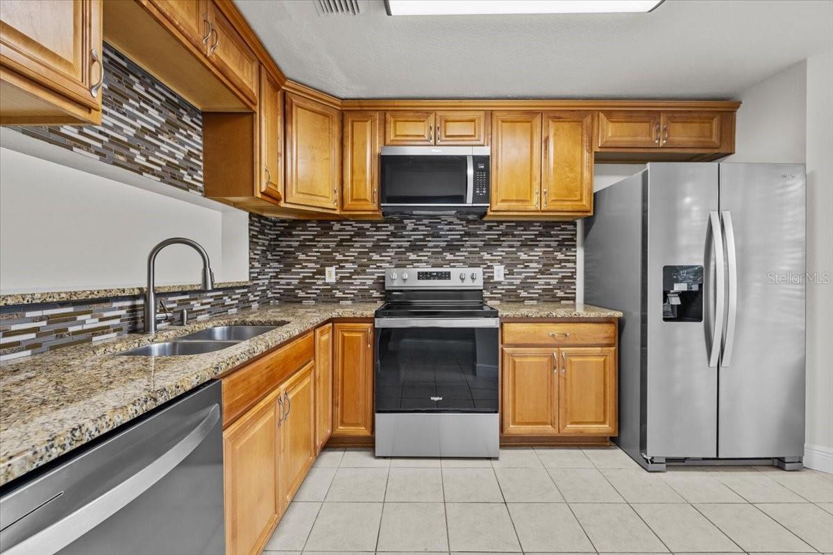 BAY TOWNE WEST - Residential