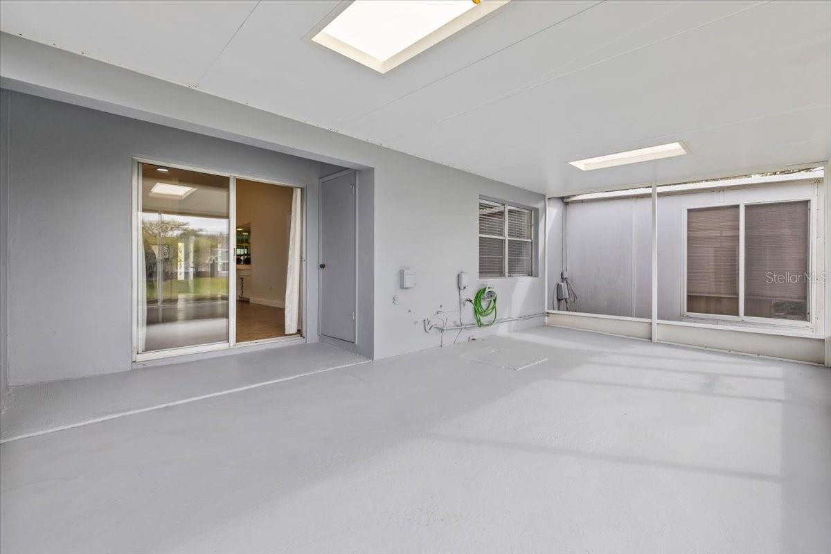 BAY TOWNE WEST - Residential