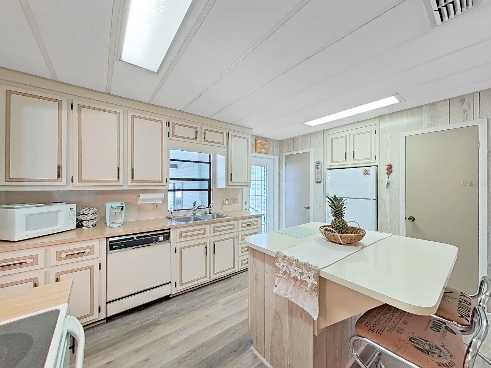 GLENWOOD ESTATES INC CONCO - Residential