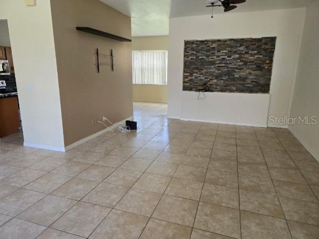 Photo of 428 Bay Leaf Drive, Kissimmee, FL 34759 (MLS # O6402298)