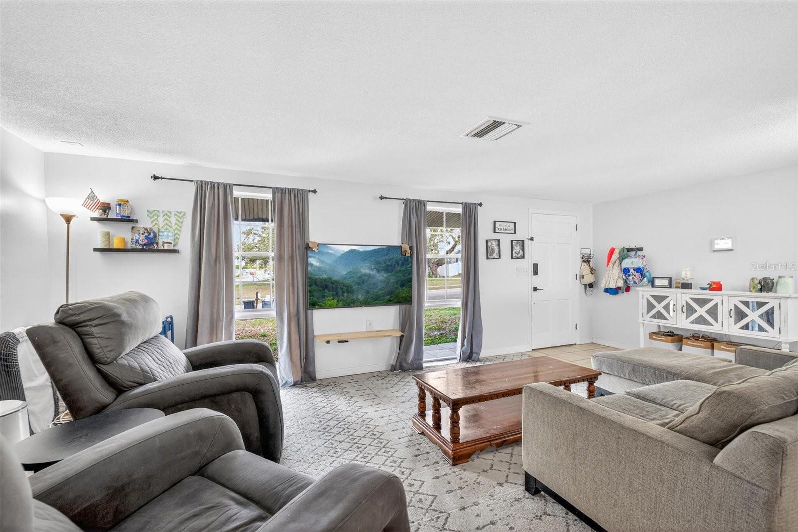 FOREST HILLS - Residential