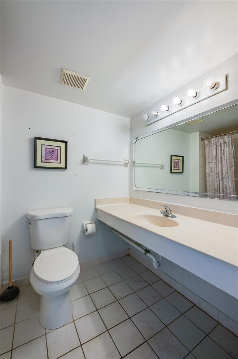 DAYTONA BEACH CLUB UNIT CU01 - Residential