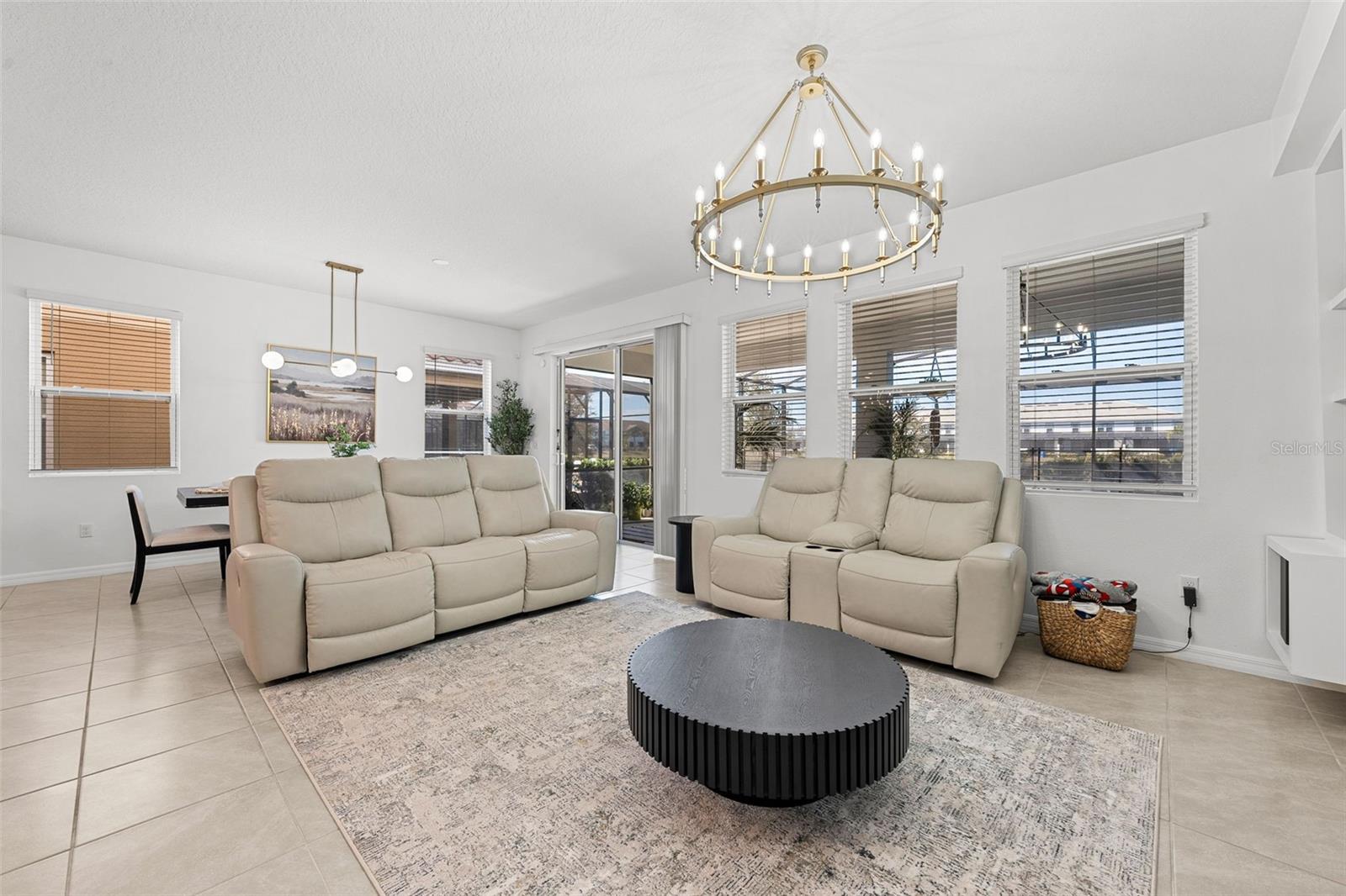 SOLTERRA PH 2D - Residential