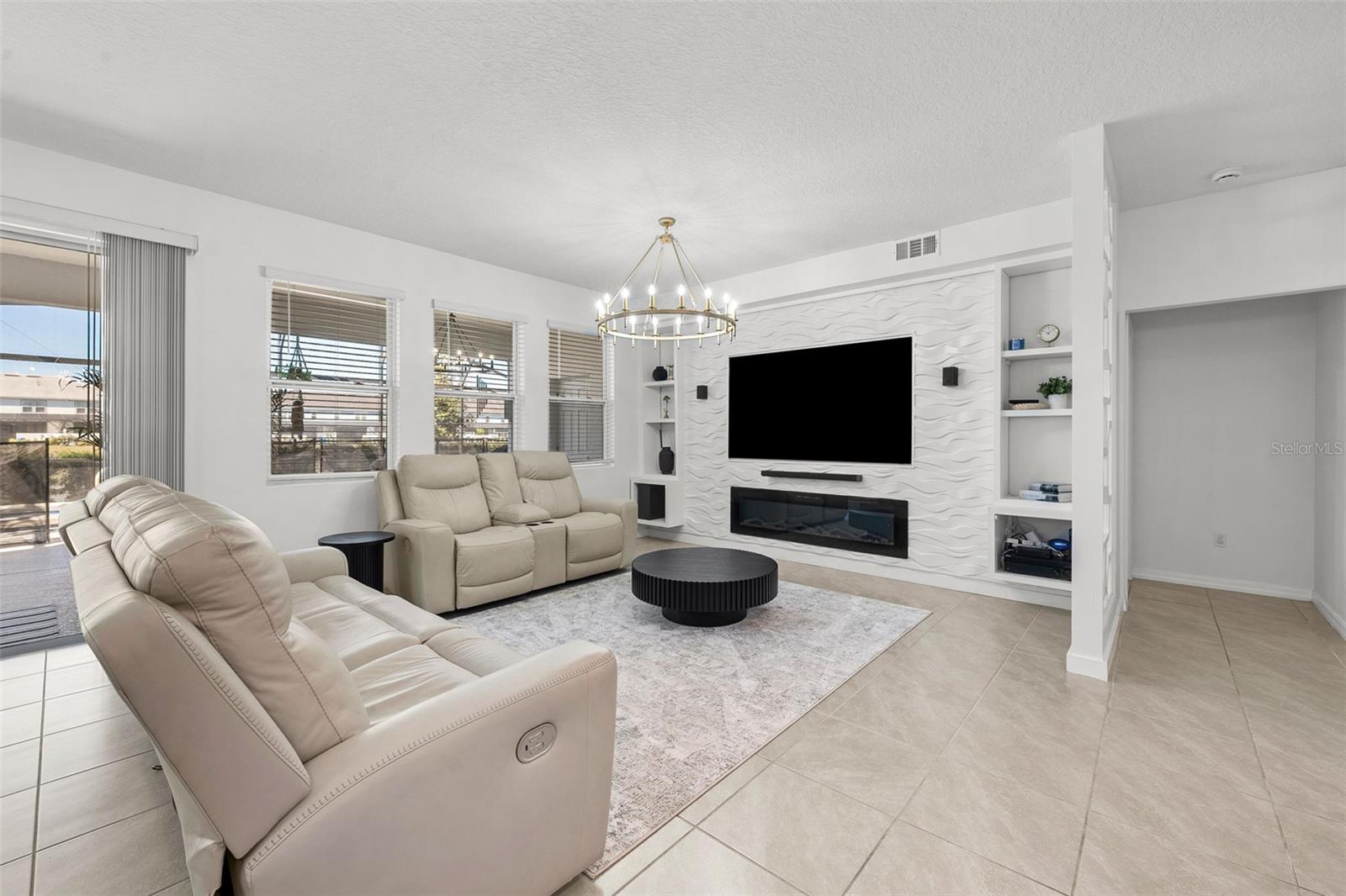 SOLTERRA PH 2D - Residential