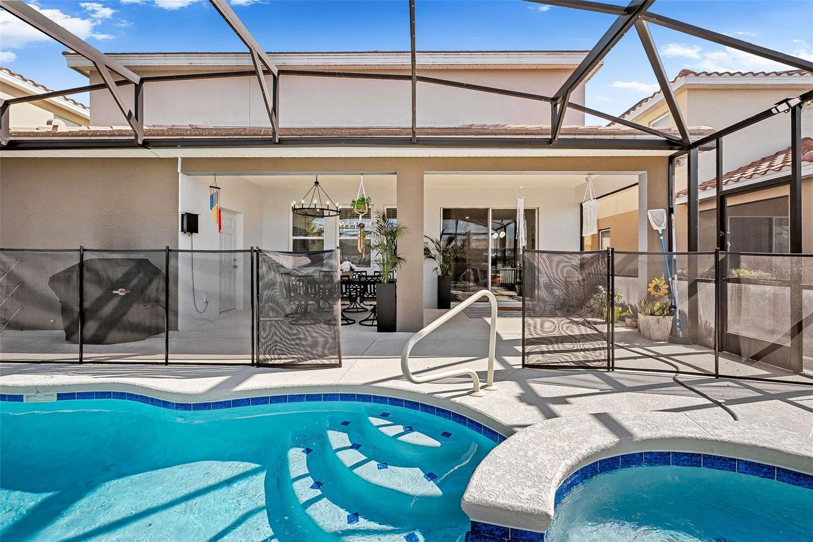 SOLTERRA PH 2D - Residential