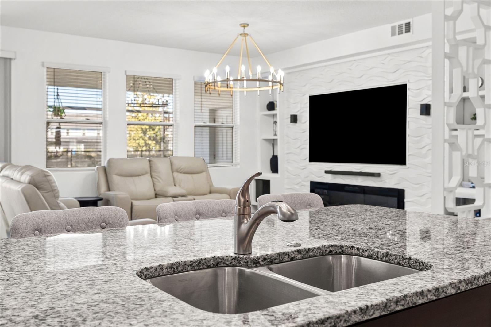 SOLTERRA PH 2D - Residential