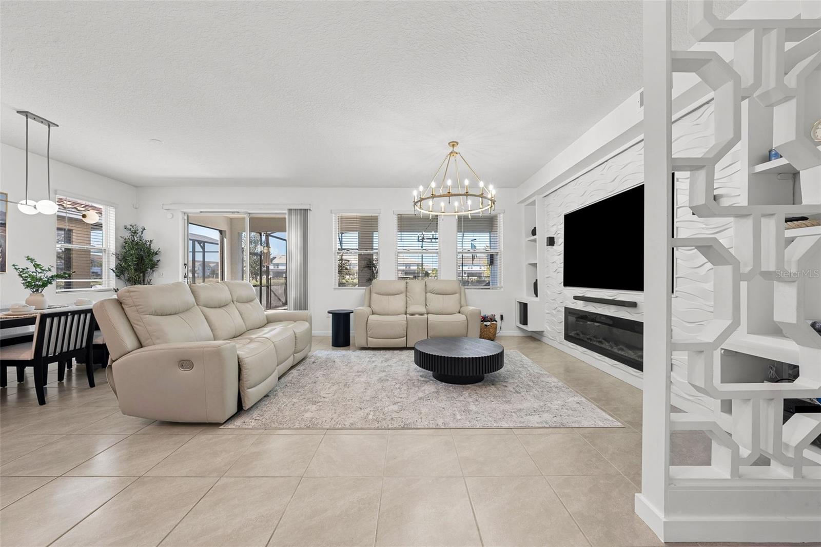 SOLTERRA PH 2D - Residential