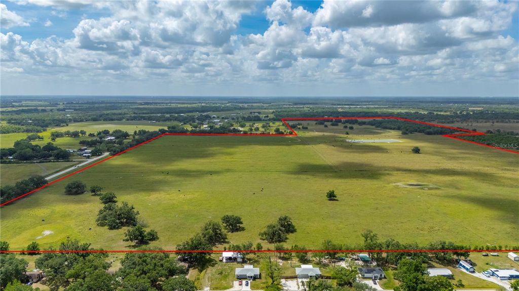Photo of SE Airport Road, Arcadia, FL 34266 (MLS # B4901950)