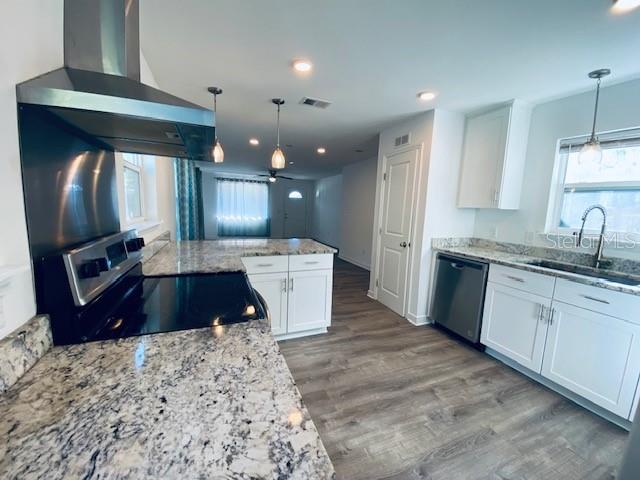 NEW ENGLAND SUB - Residential Lease