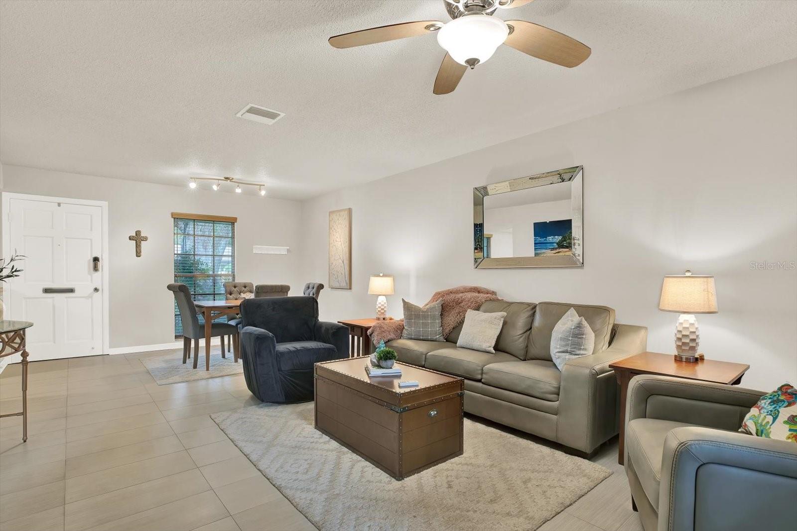 863 DE SOTO COURT 863
