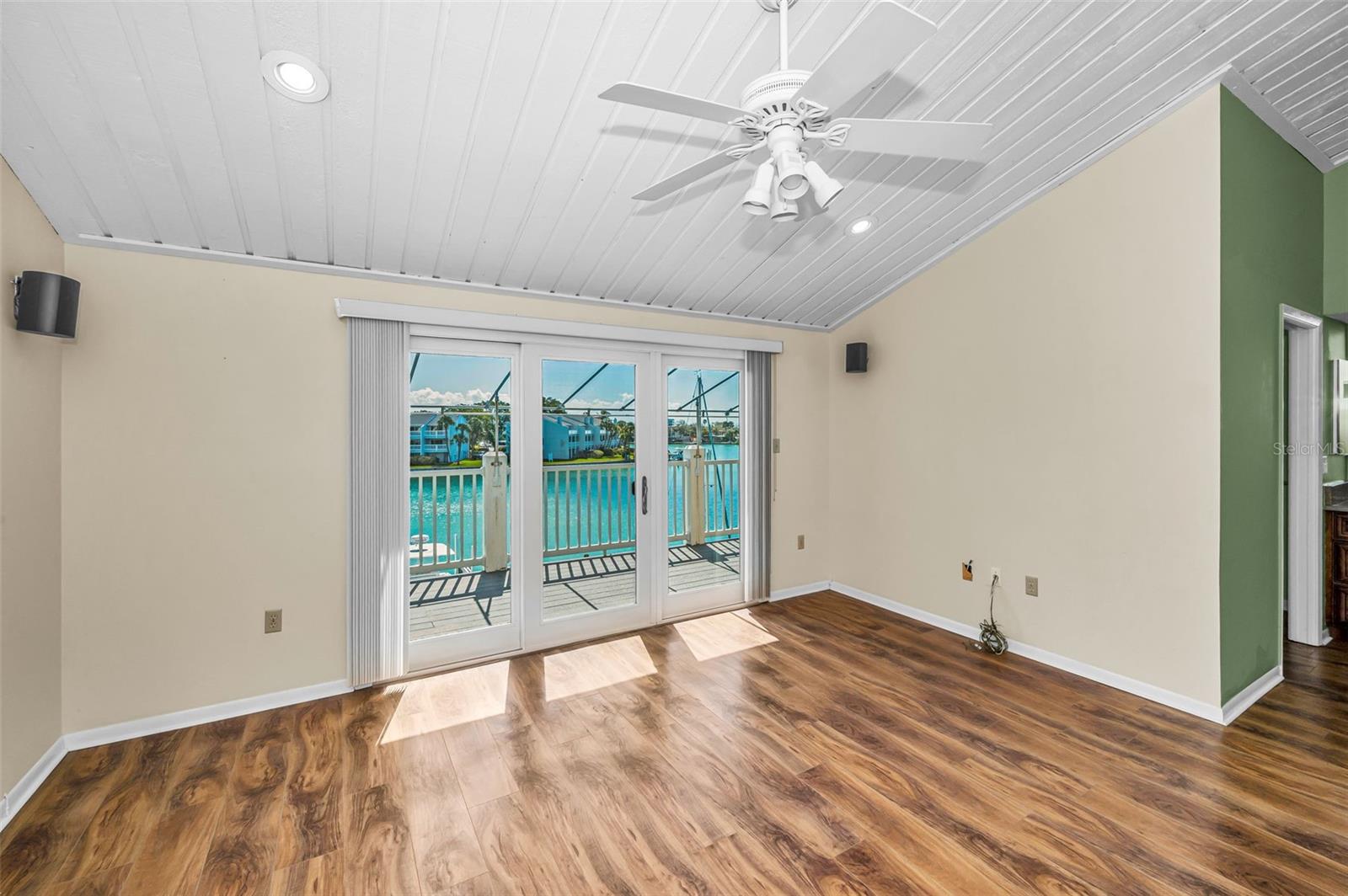 CAPRI HARBOR CONDO - Residential