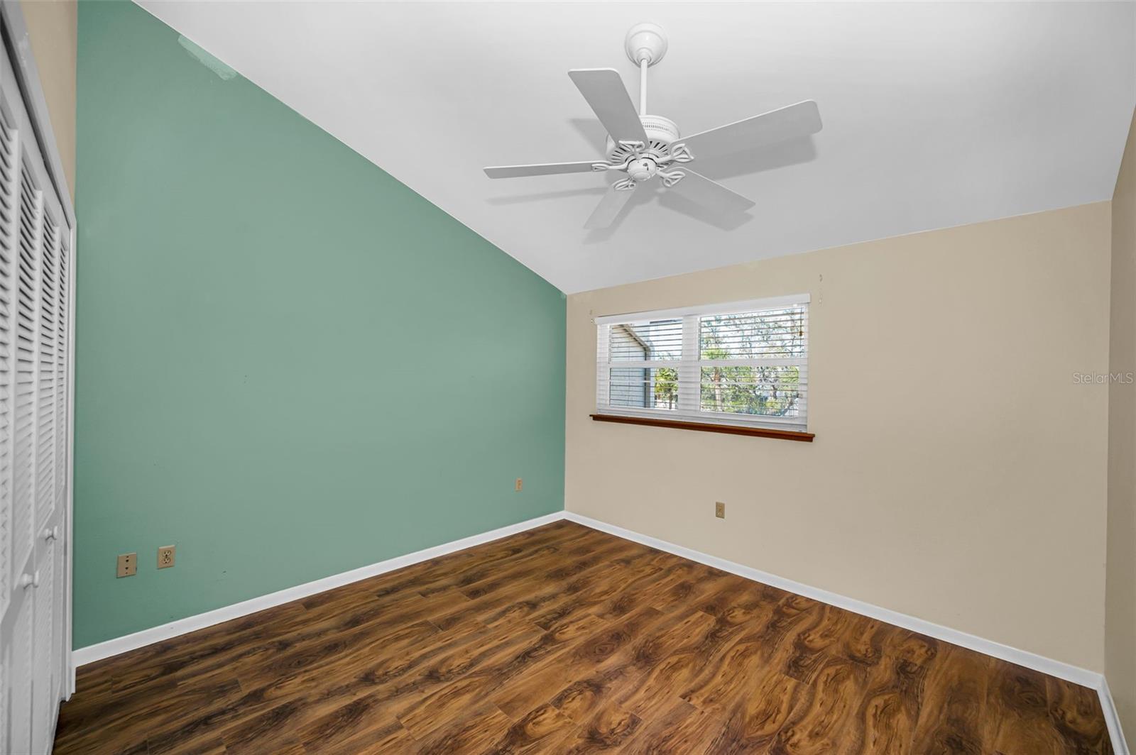 CAPRI HARBOR CONDO - Residential