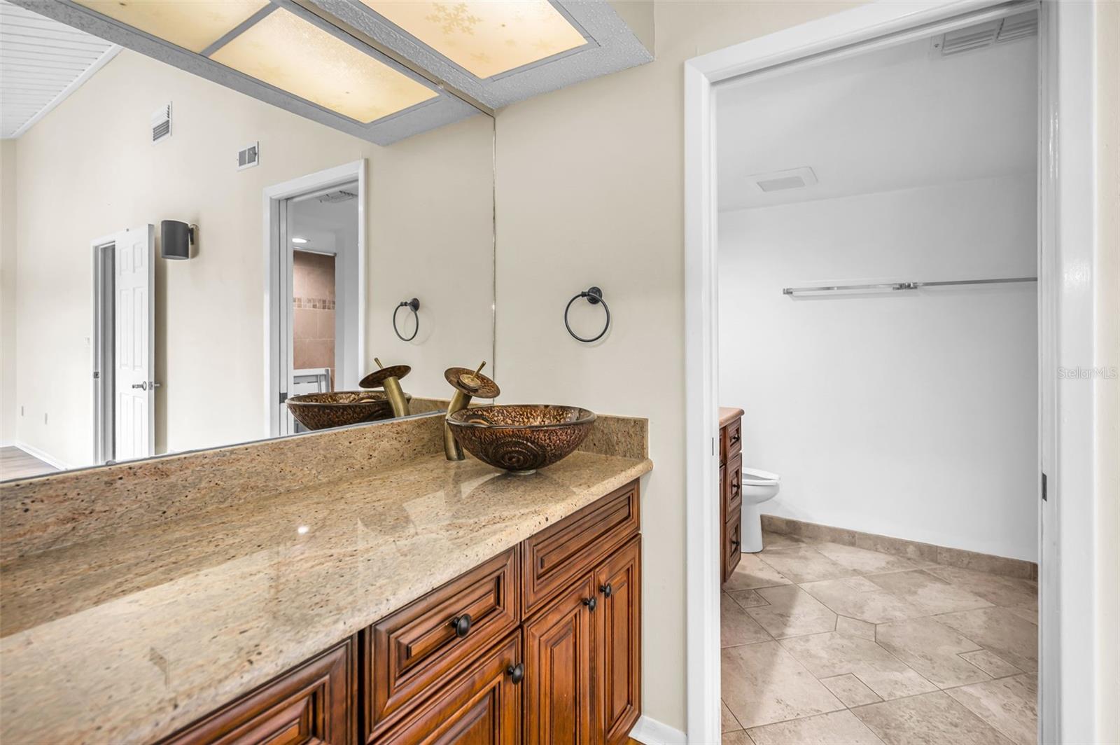 CAPRI HARBOR CONDO - Residential