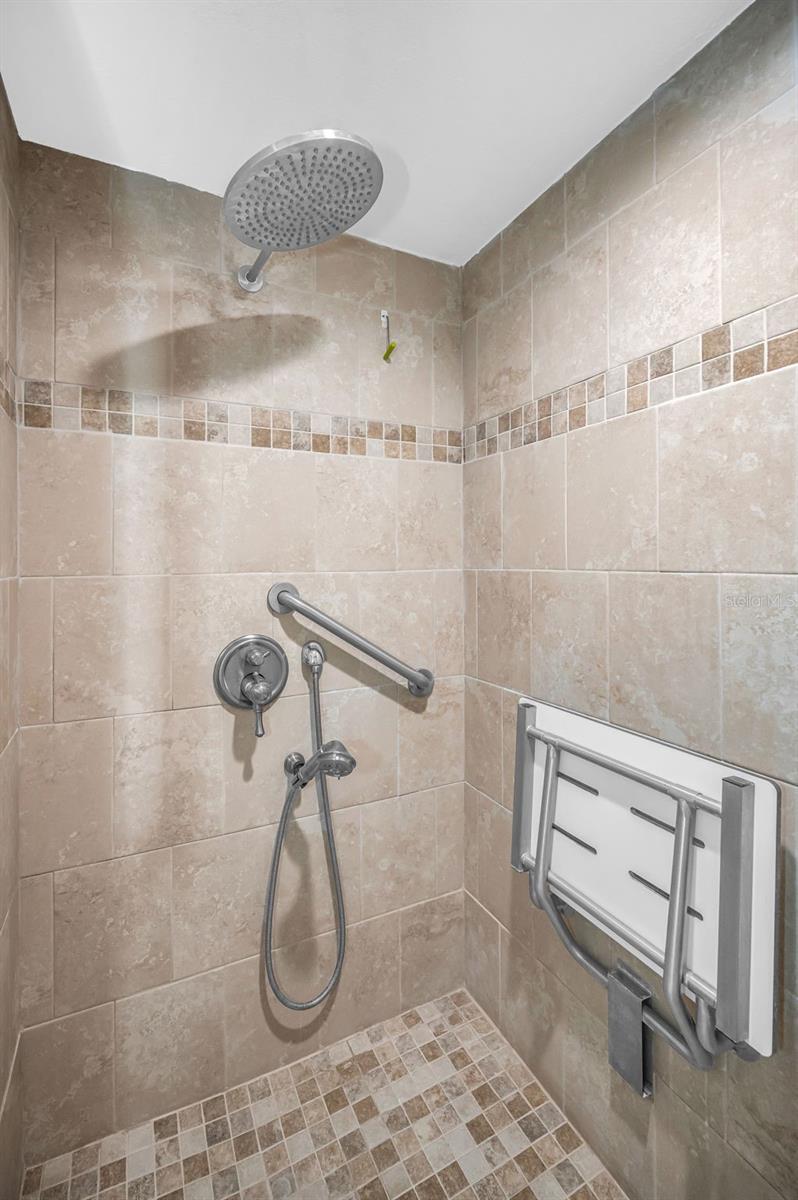 CAPRI HARBOR CONDO - Residential