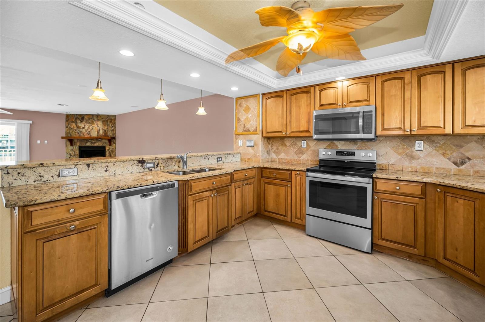 CAPRI HARBOR CONDO - Residential