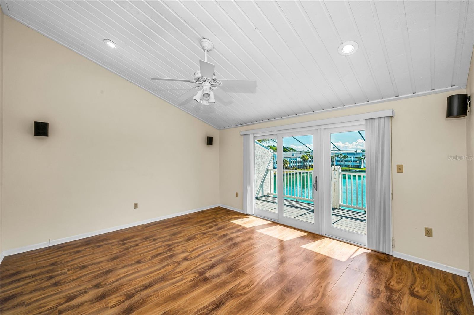 CAPRI HARBOR CONDO - Residential